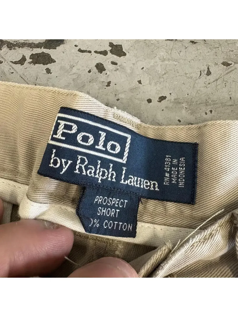 Beautiful pair of preppy vintage Polo Ralph Lauren Chino shorts.